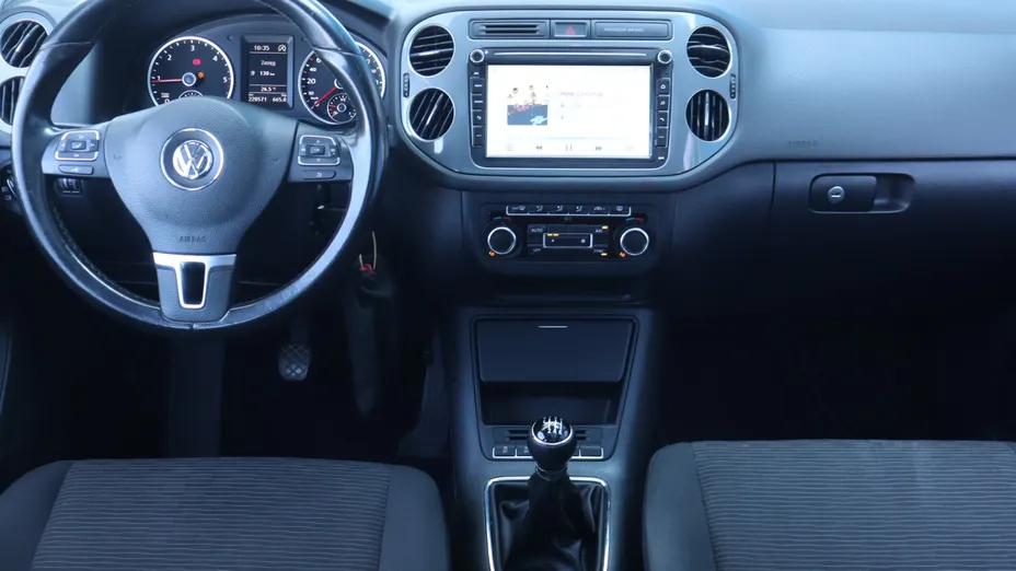 VW Tiguan -