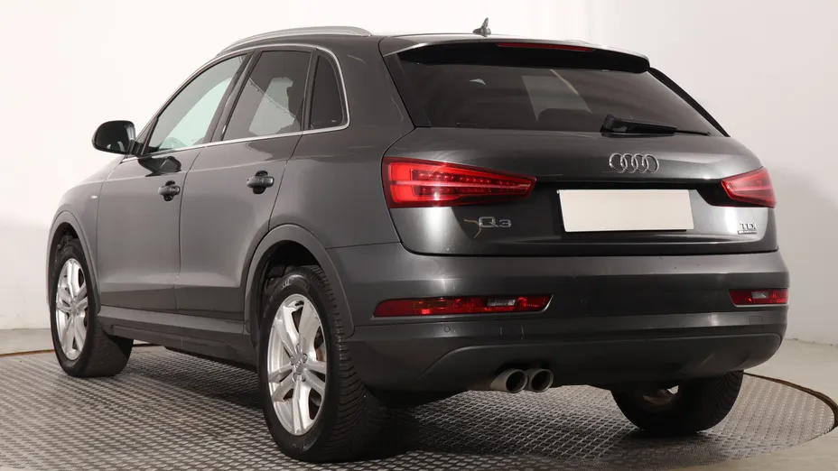 Audi Q3 -