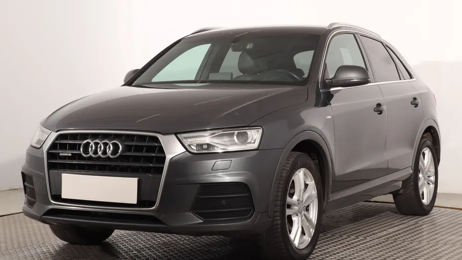 Audi Q3 -