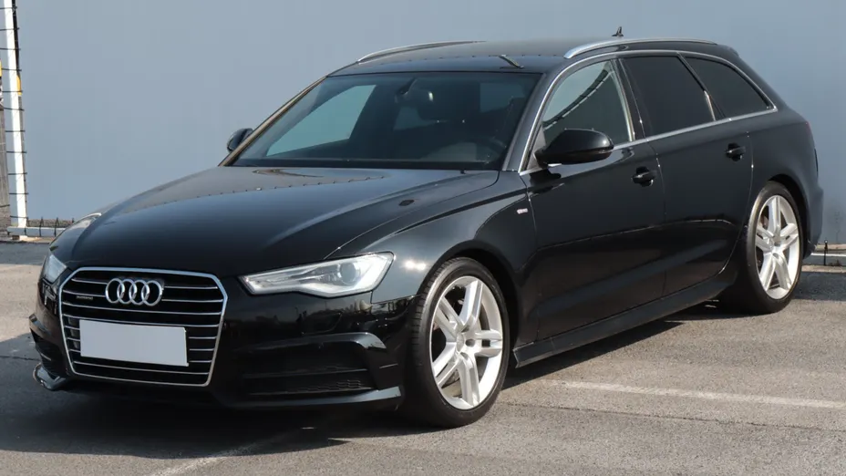 Audi A6 -