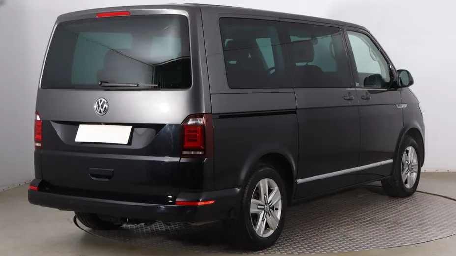 VW Multivan -