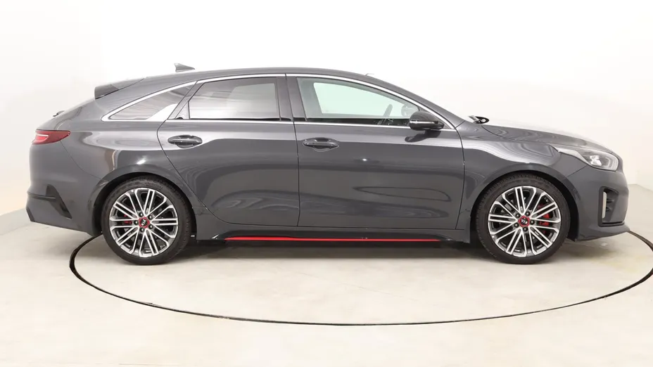 Kia ProCeed -