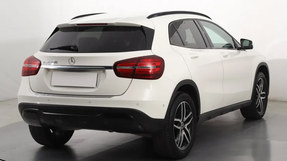 Mercedes GLA -