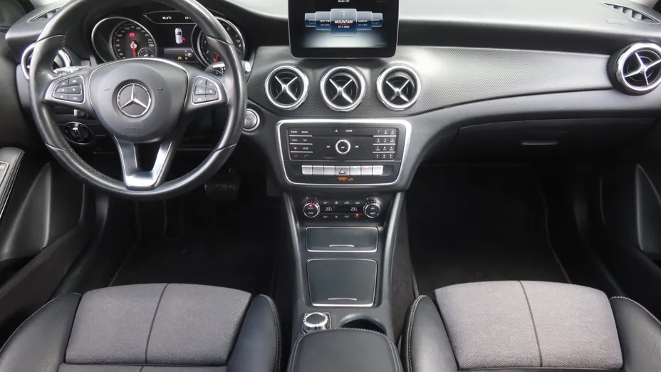 Mercedes GLA -
