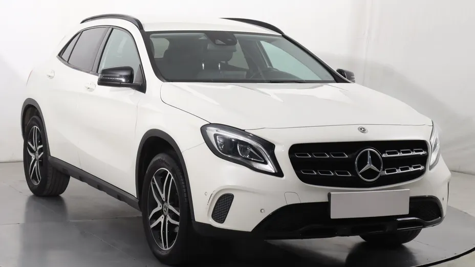 Mercedes GLA -