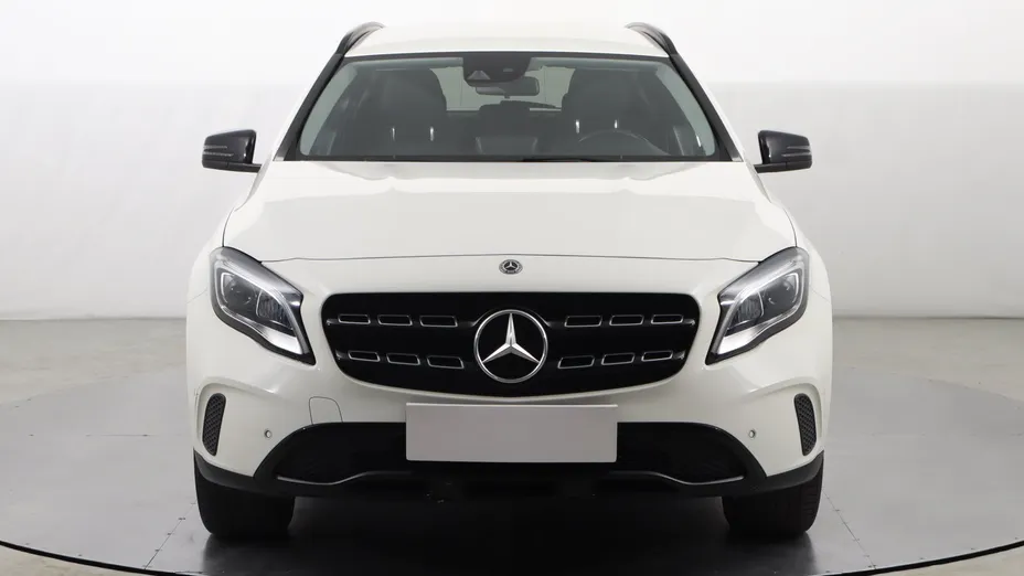 Mercedes GLA -