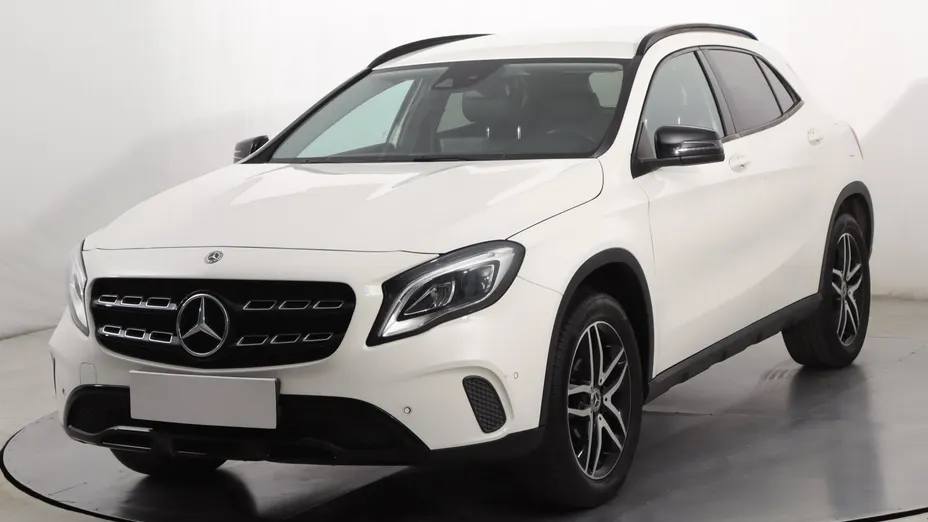 Mercedes GLA -