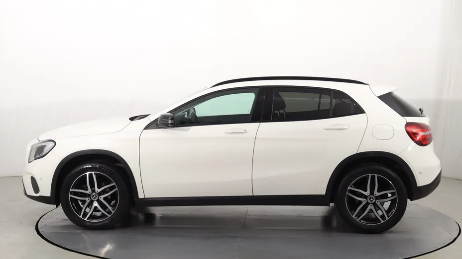 Mercedes GLA -