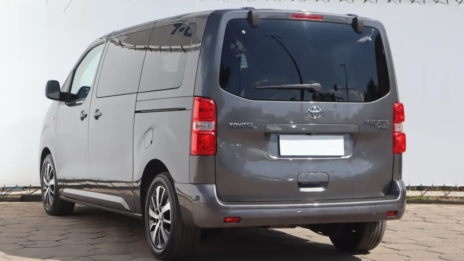 Toyota Proace Verso -