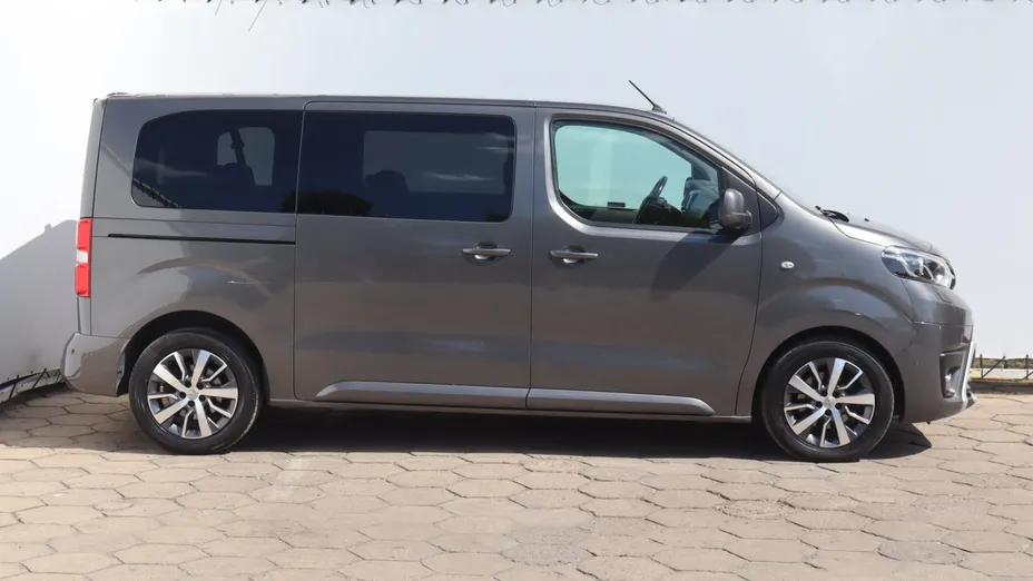 Toyota Proace Verso -