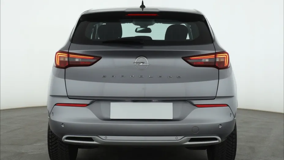 Opel Grandland -
