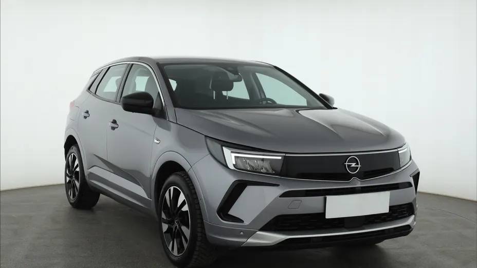 Opel Grandland -