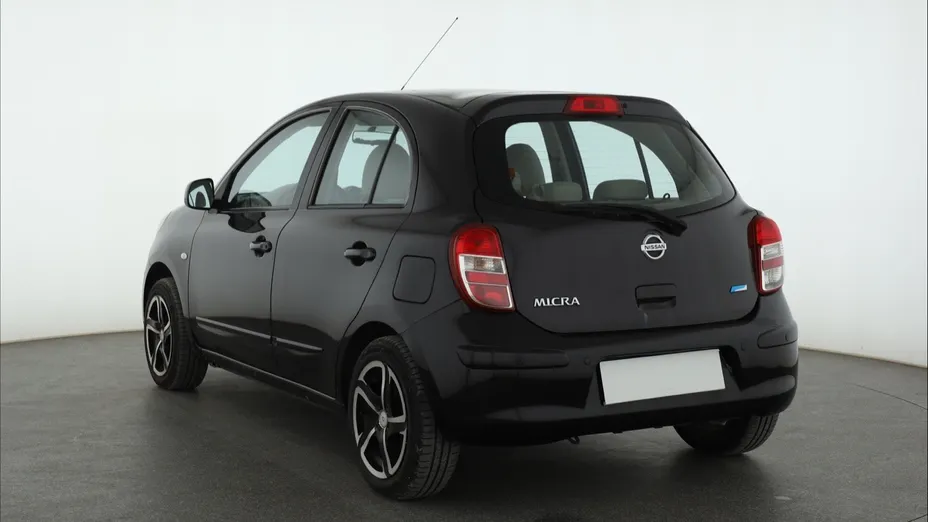 Nissan Micra -