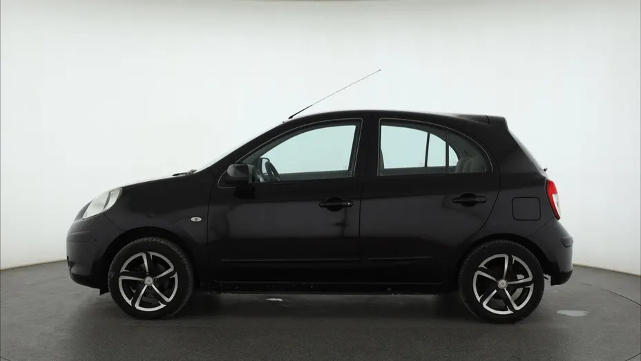 Nissan Micra -