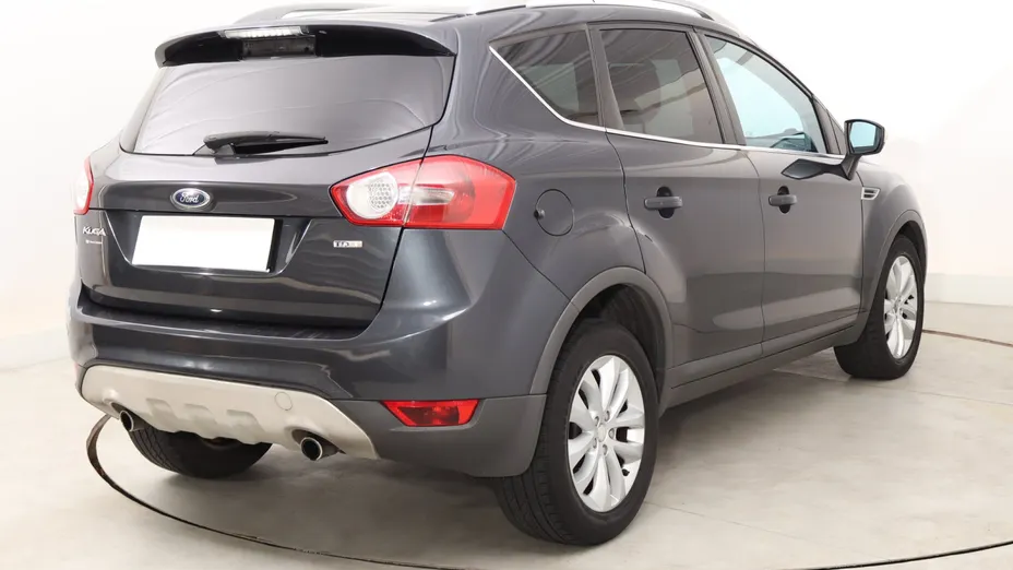 Ford Kuga -