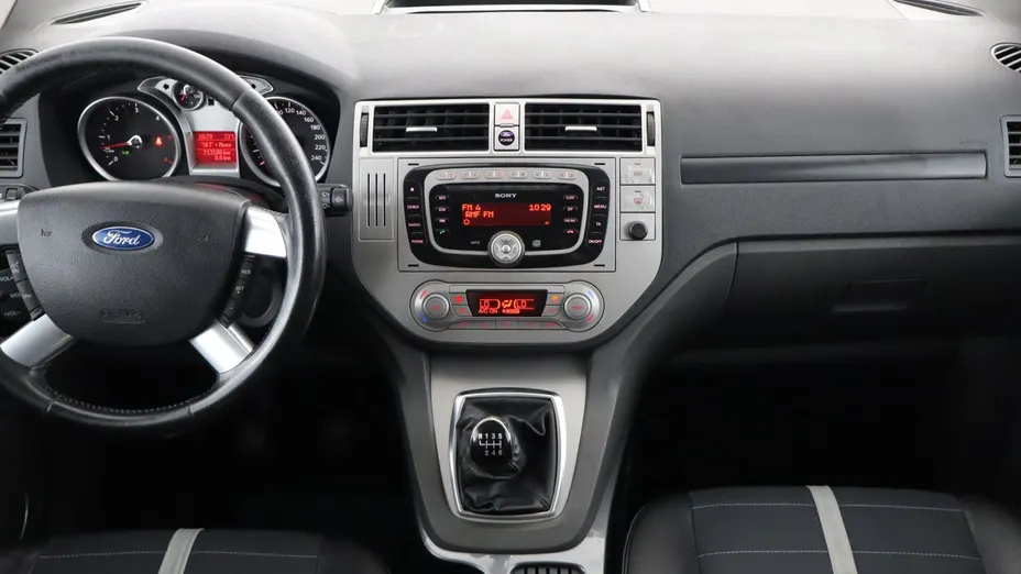 Ford Kuga -