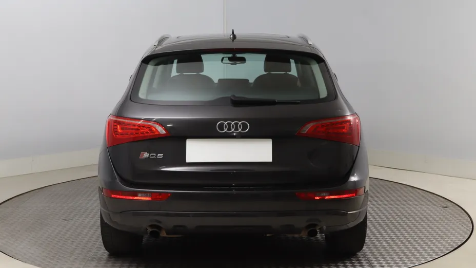 Audi Q5 -