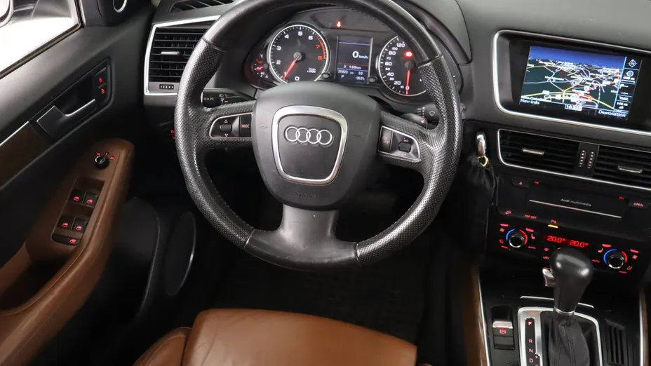 Audi Q5 -