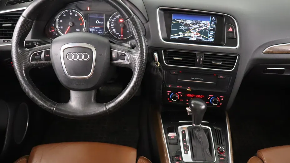Audi Q5 -