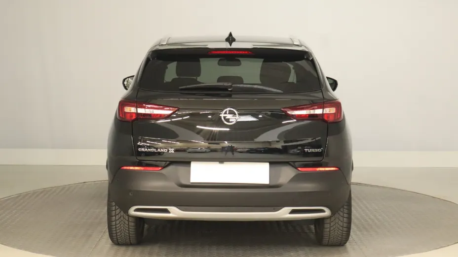 Opel Grandland -