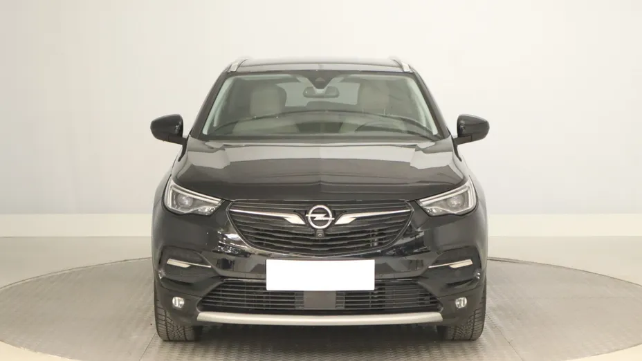 Opel Grandland -