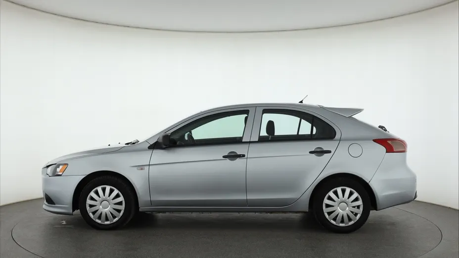 Mitsubishi Lancer -