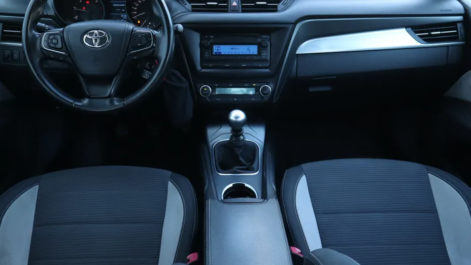 Toyota Avensis -