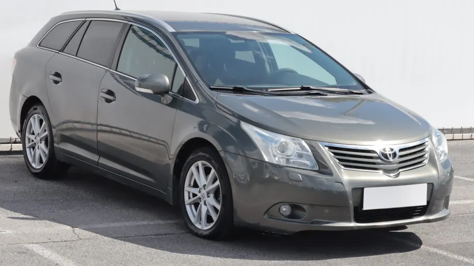 Toyota Avensis -