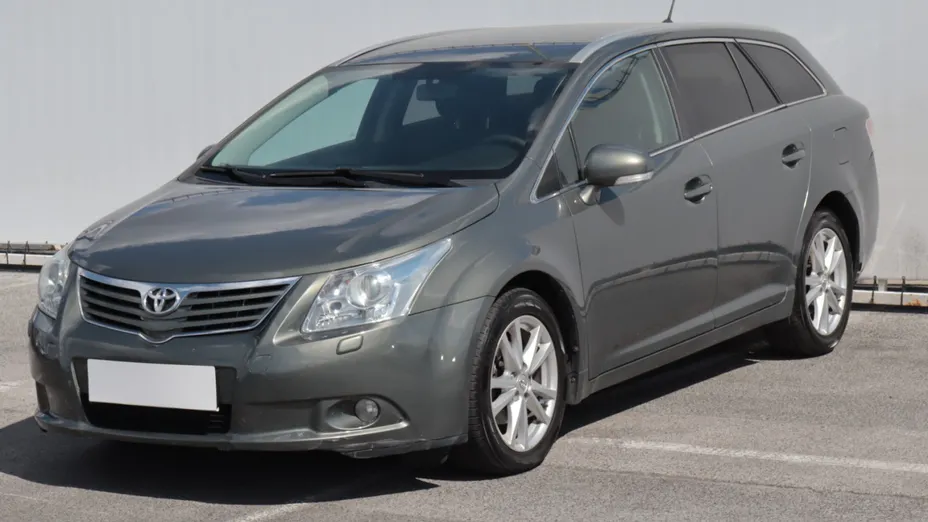 Toyota Avensis -