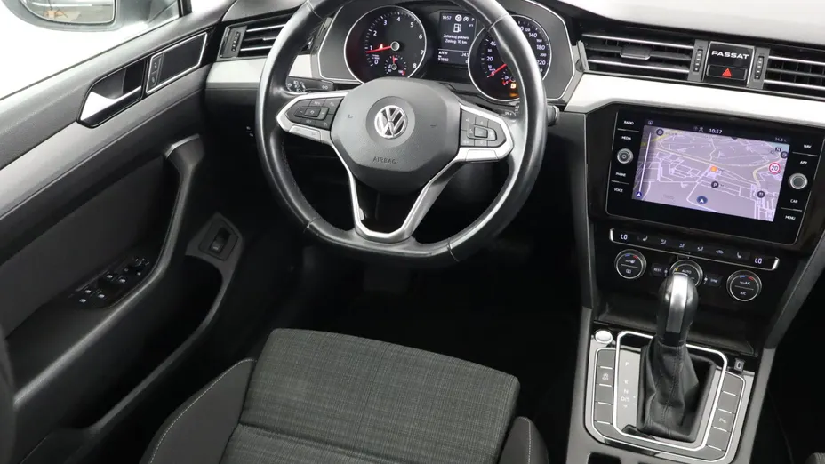 VW Passat -