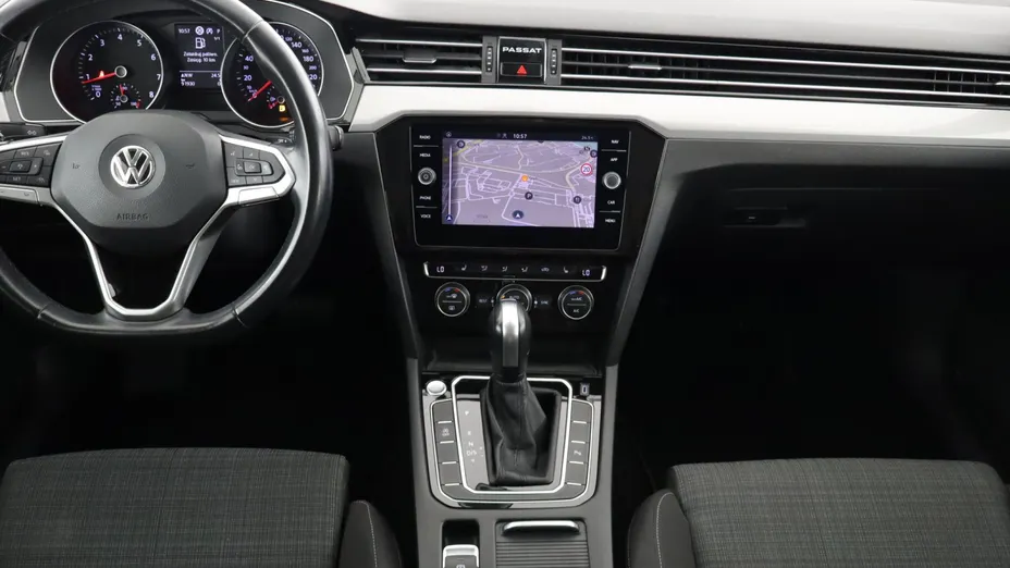 VW Passat -