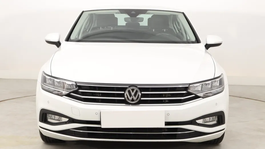VW Passat -