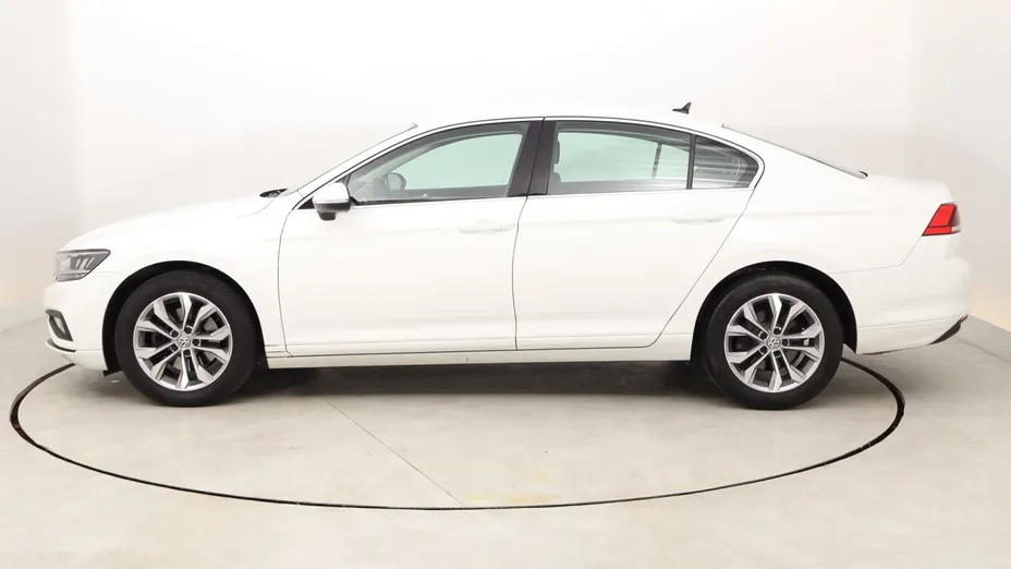 VW Passat -