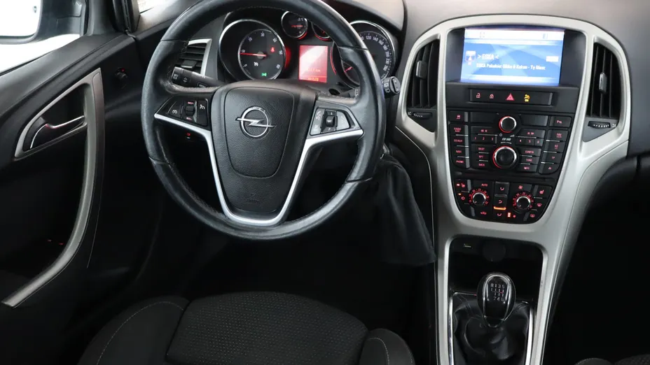 Opel Astra -