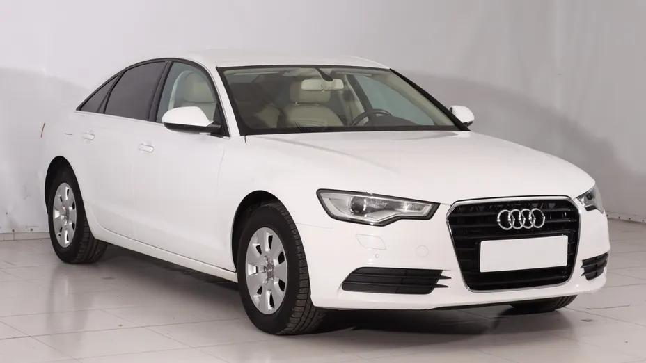 Audi A6 -