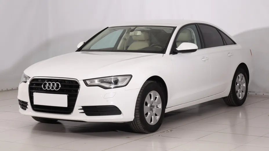 Audi A6 -