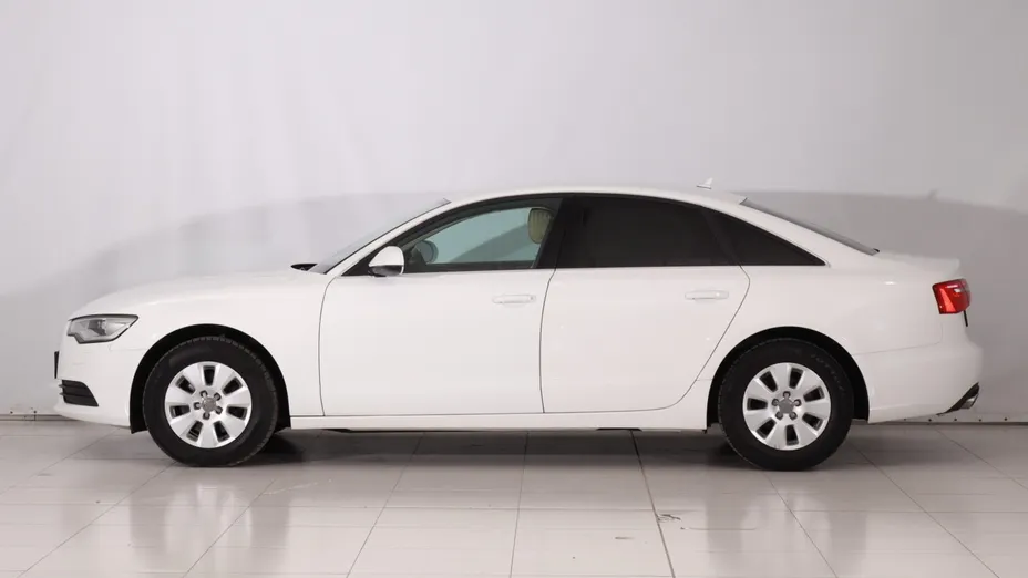 Audi A6 -