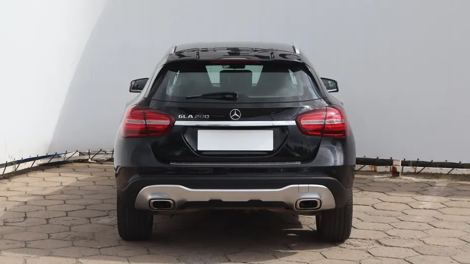 Mercedes GLA -