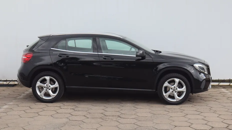 Mercedes GLA -