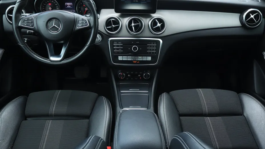 Mercedes GLA -