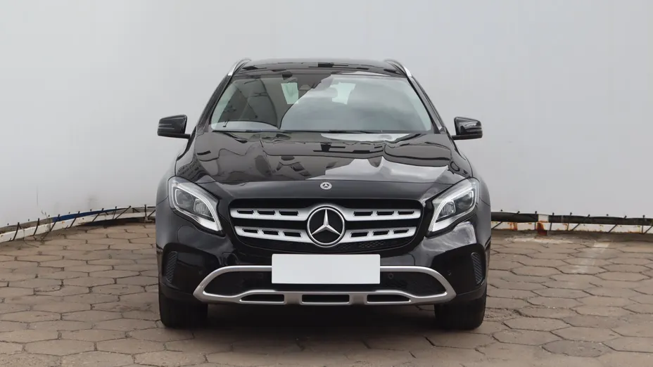 Mercedes GLA -