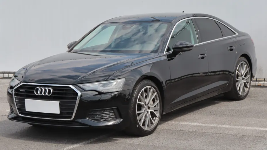 Audi A6 -