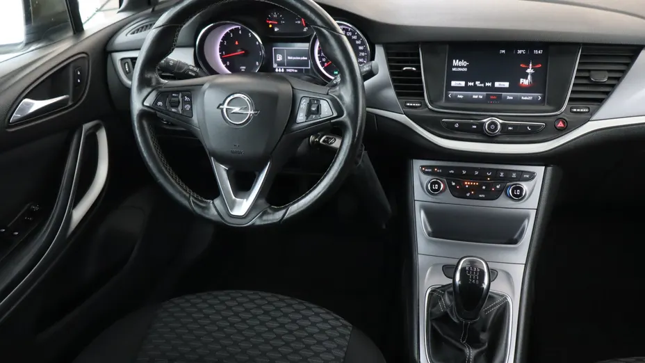Opel Astra -