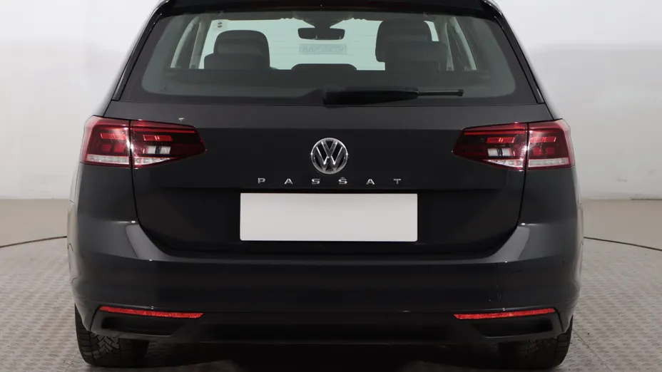 VW Passat -