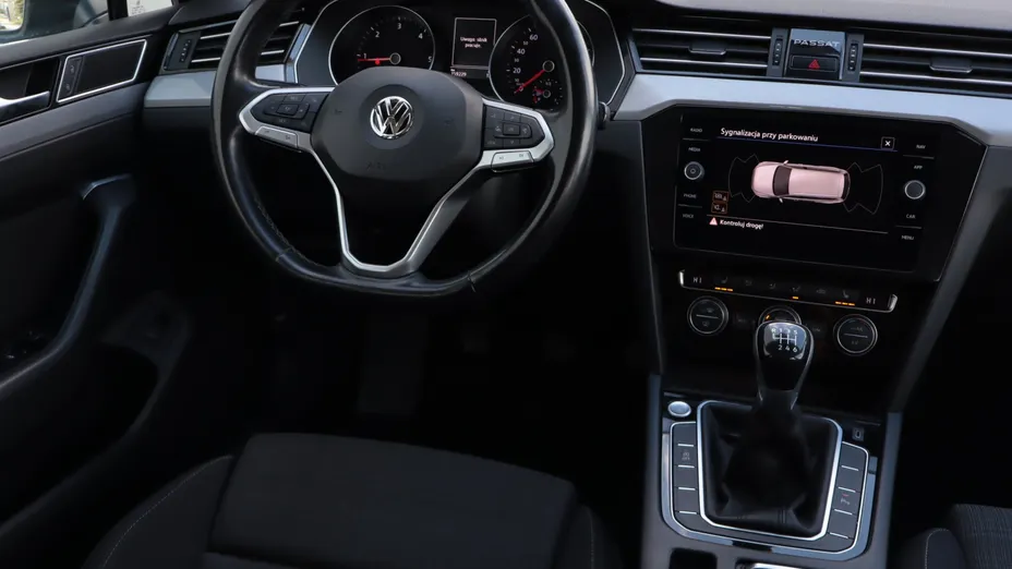 VW Passat -