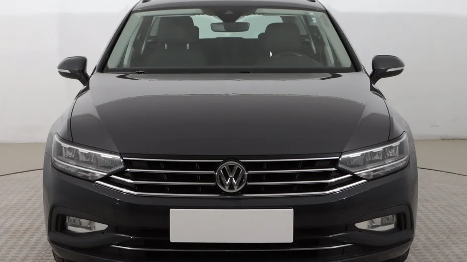 VW Passat -