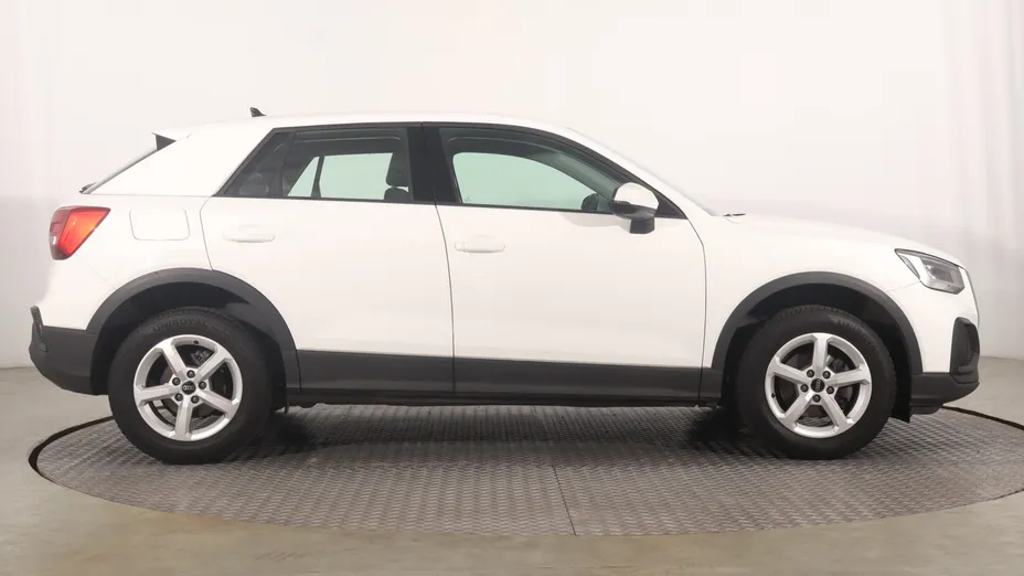 Audi Q2 -
