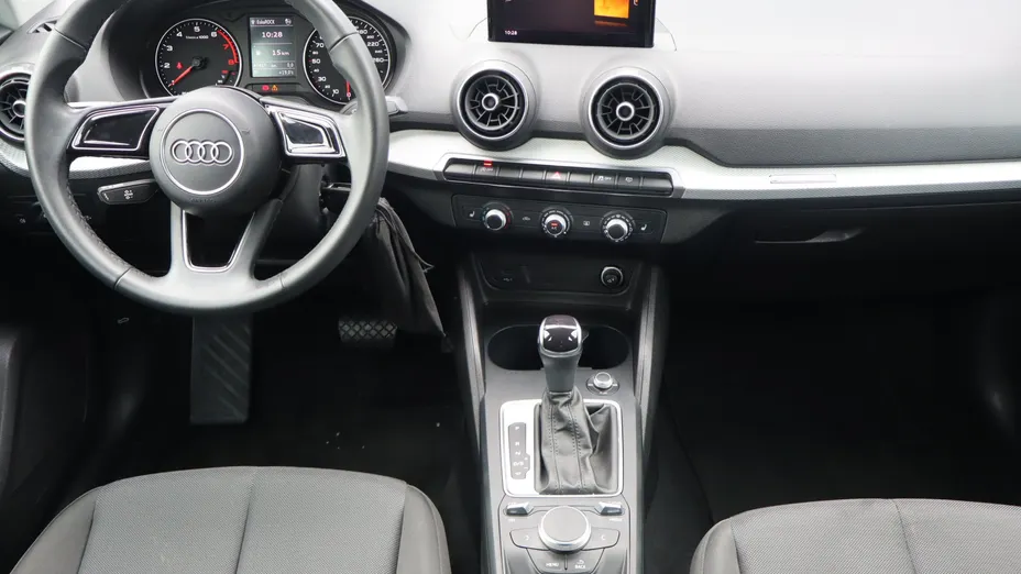 Audi Q2 -