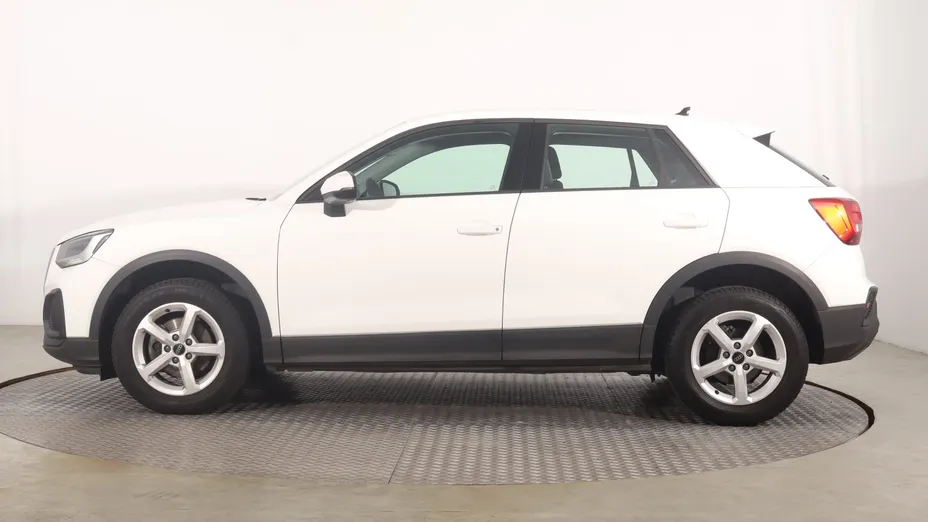 Audi Q2 -