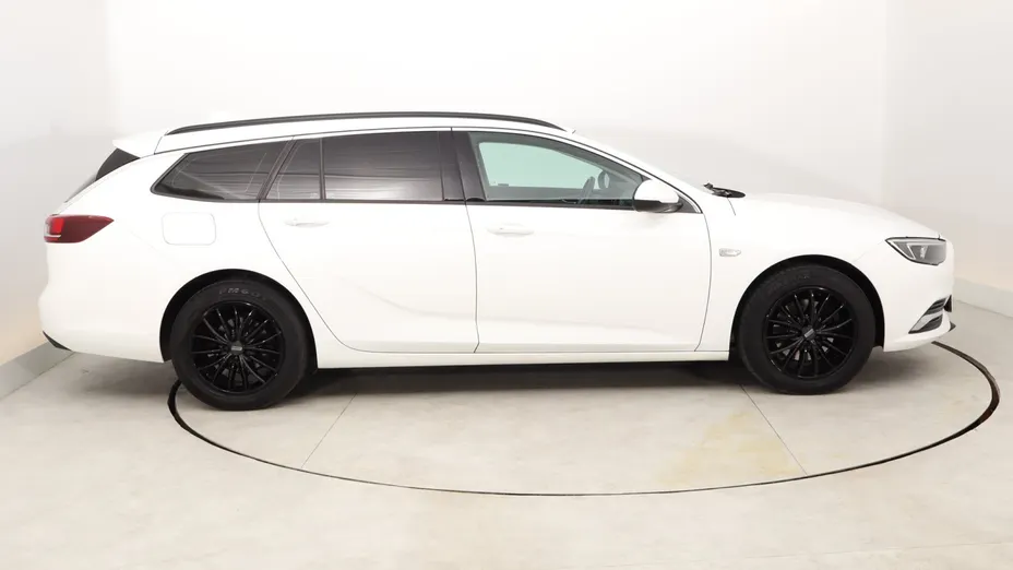 Opel Insignia -